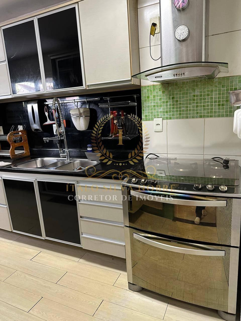 Casa de Condomínio à venda com 3 quartos, 210m² - Foto 12